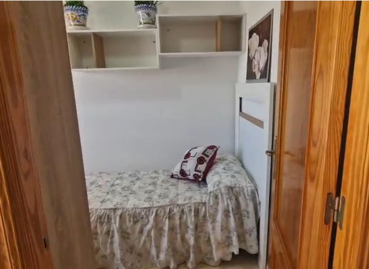 3 bedroom Flat for rent in Benajarafe with pool - € 1,190 (Ref: 9734983)