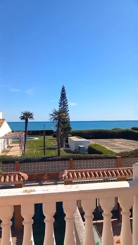 4 bedroom Villa for rent in Benajarafe - € 3,245 (Ref: 9748341)