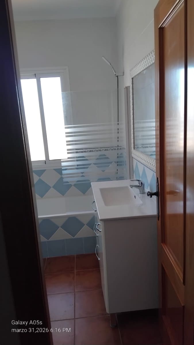 4 bedroom Villa for rent in Benajarafe - € 3,245 (Ref: 9748341)