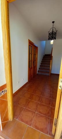4 bedroom Villa for rent in Benajarafe, Vélez-Málaga - € 3,245 (Ref: 9748341)