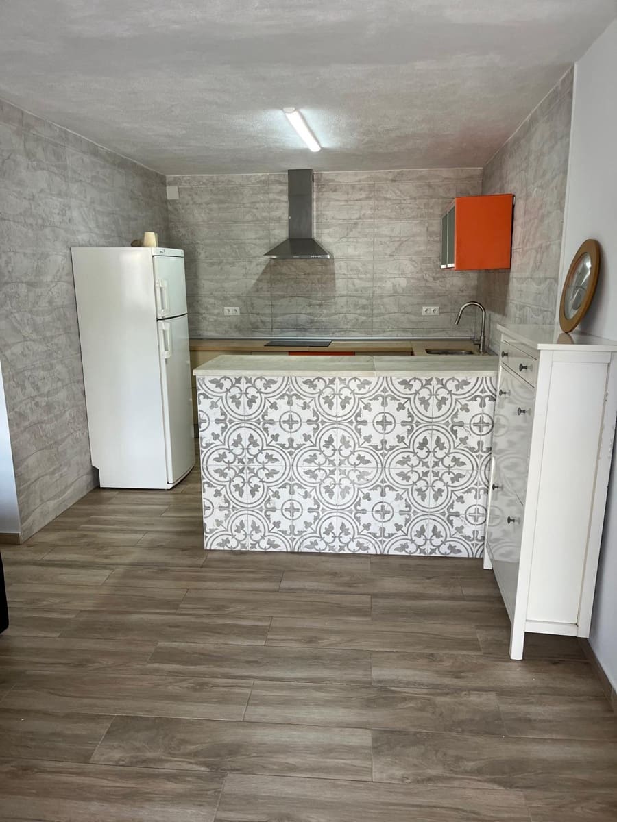 2 bedroom Apartment for rent in Canillas de Aceituno - € 700 (Ref: 9770101)