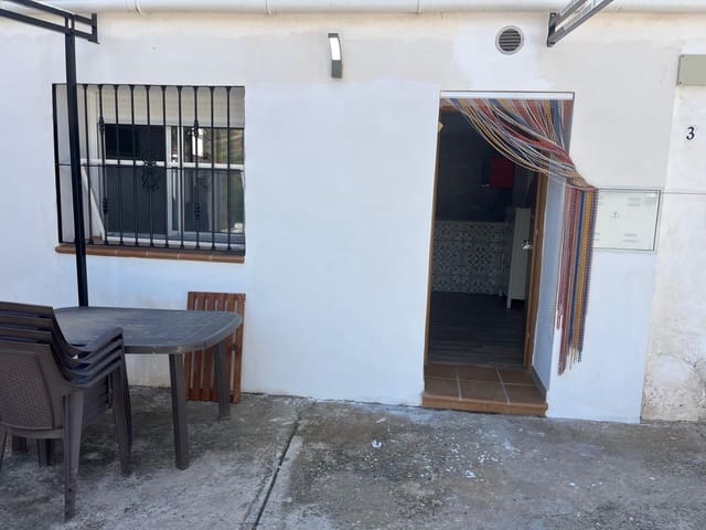 2 bedroom Apartment for rent in Canillas de Aceituno - € 700 (Ref: 9770101)