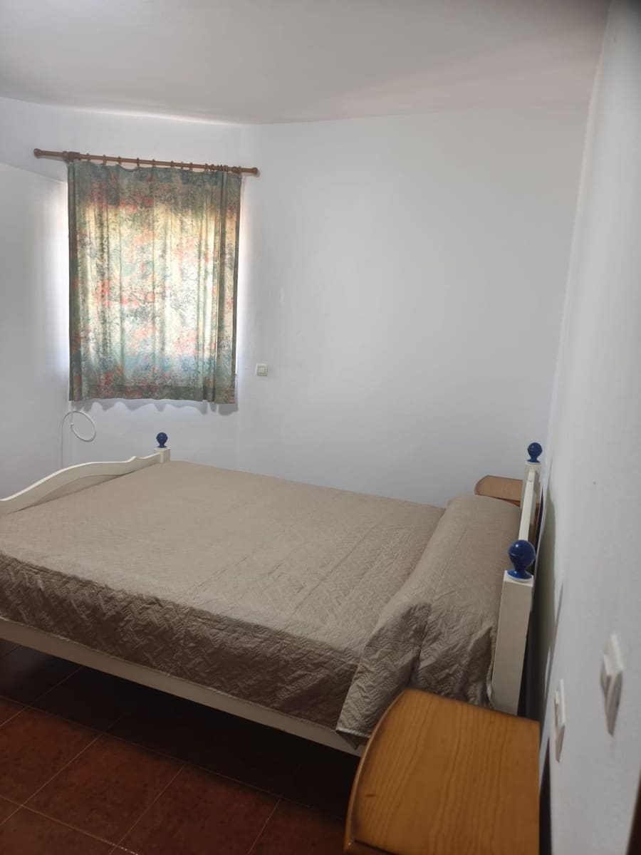 Mark att hyra i Sedella - 900 € (Ref: 9789511)