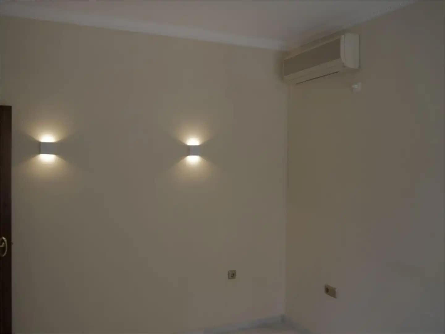 3 bedroom Villa for rent in Malaga city with garage - € 2,400 (Ref: 9790012)