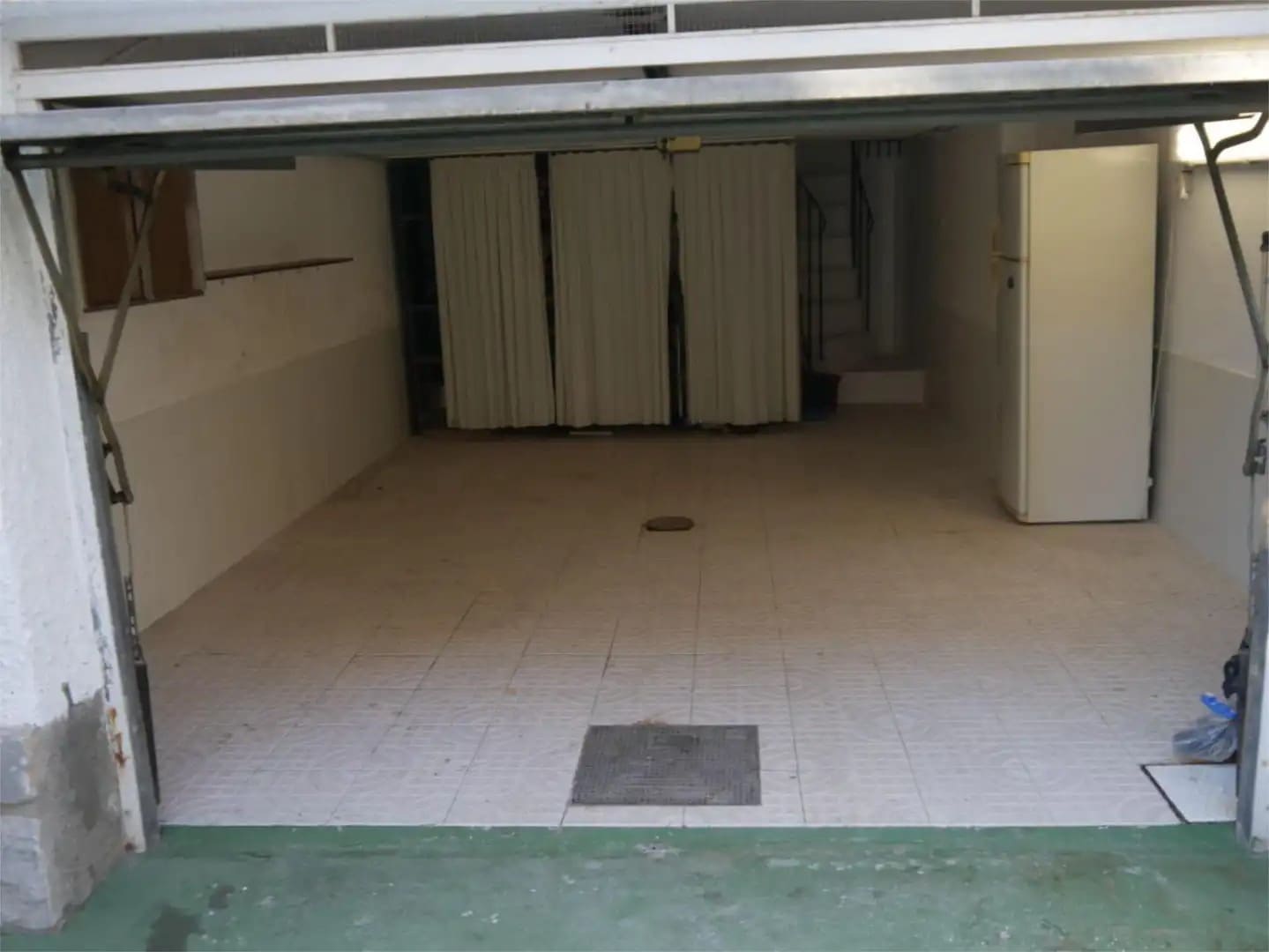 3 bedroom Villa for rent in Malaga city with garage - € 2,400 (Ref: 9790012)