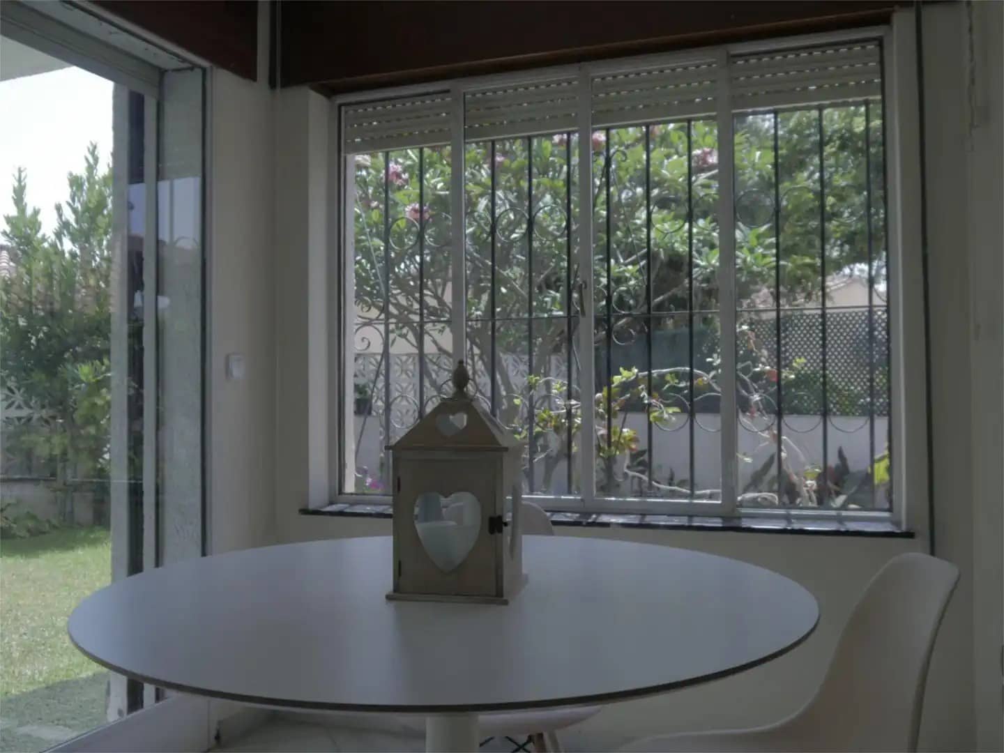 3 bedroom Villa for rent in Malaga city with garage - € 2,400 (Ref: 9790012)