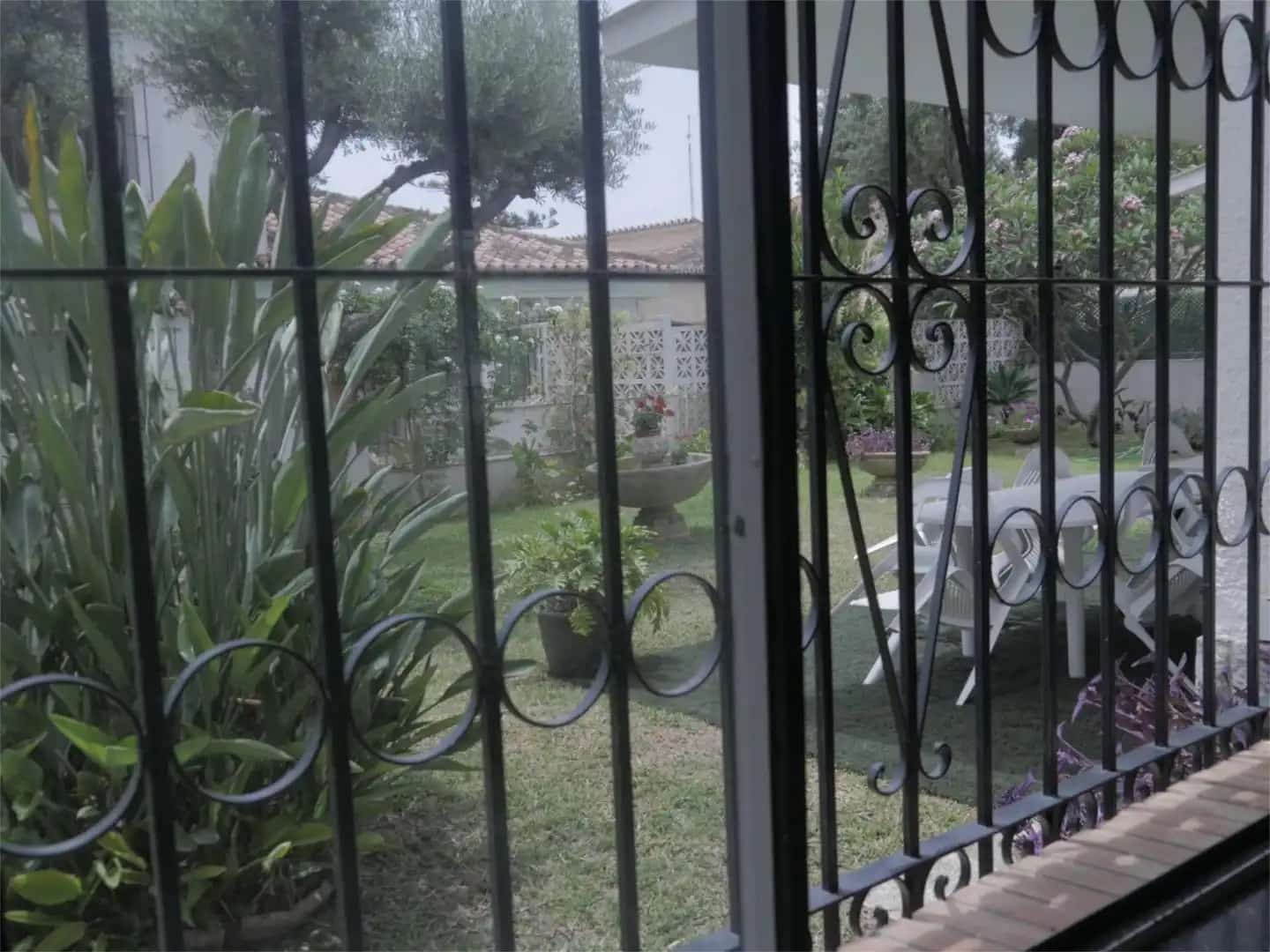 3 bedroom Villa for rent in Malaga city with garage - € 2,400 (Ref: 9790012)