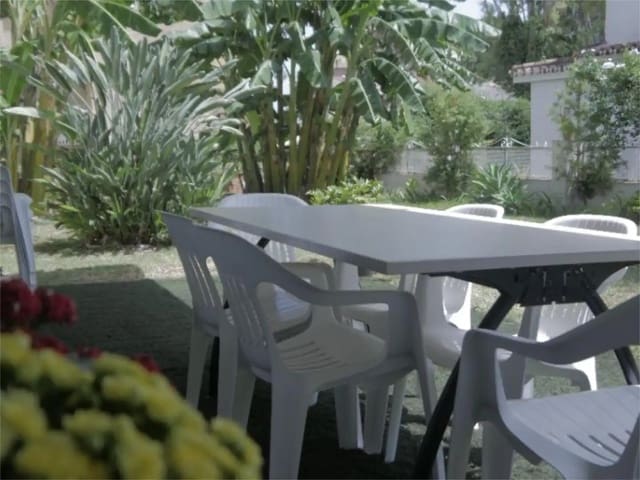 3 sovrum Villa att hyra i El Drago, Málaga stad med garage - 2 400 € (Ref: 9790012)