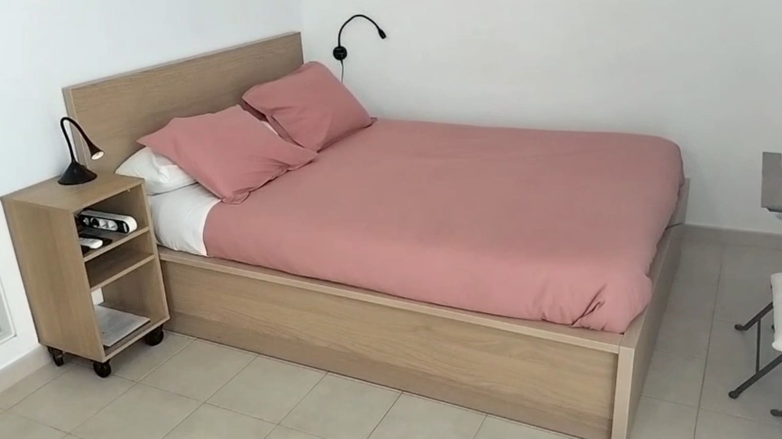 Studio til leje i Malaga by - € 800 (Ref: 9793766)