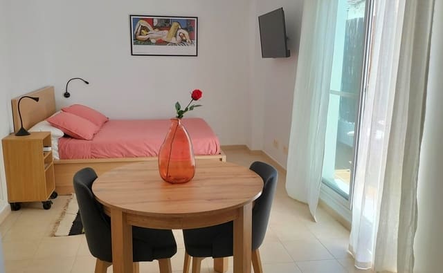 Studio til leje i La Trinidad, Málaga by - € 800 (Ref: 9793766)