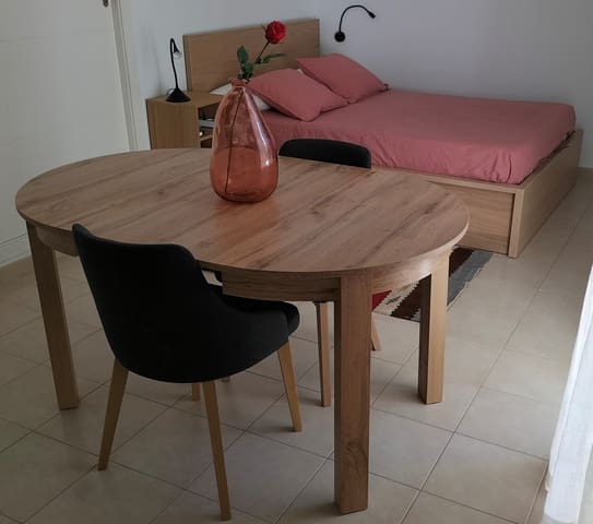 Studio til leje i La Trinidad, Málaga by - € 800 (Ref: 9793766)