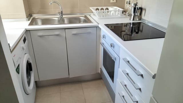 Studio til leje i La Trinidad, Málaga by - € 800 (Ref: 9793766)
