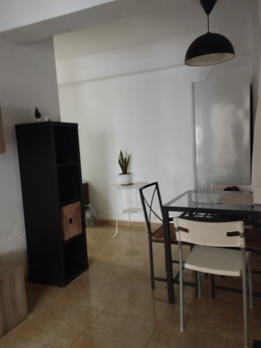 2 slaapkamer Flat te huur in Torremolinos - € 1.000 (Ref: 9827471)