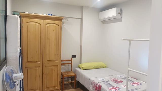 Appartement de 3 chambres à louer à Huelin, Malaga ville - 1 200 € (Ref: 9827620)
