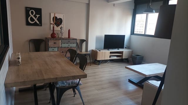 Appartement de 3 chambres à louer à Huelin, Malaga ville - 1 200 € (Ref: 9827620)