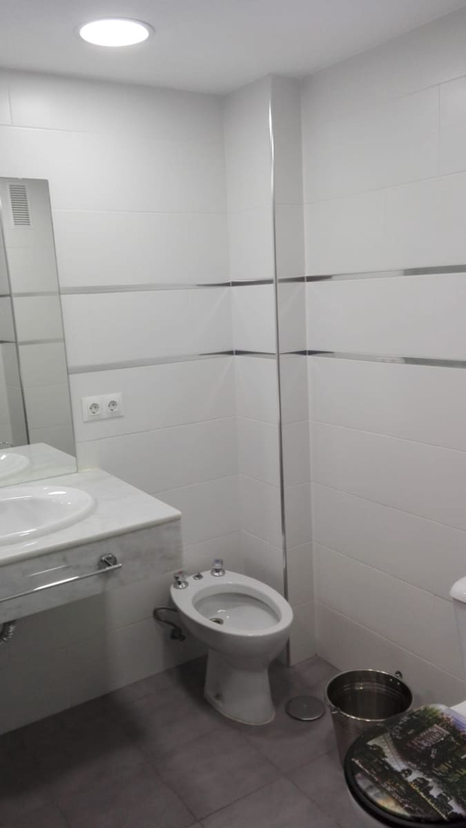 4 sypialnia Mieszkanie do wynajęcia w Miasto Malaga - 1 800 € (Ref: 9847807)