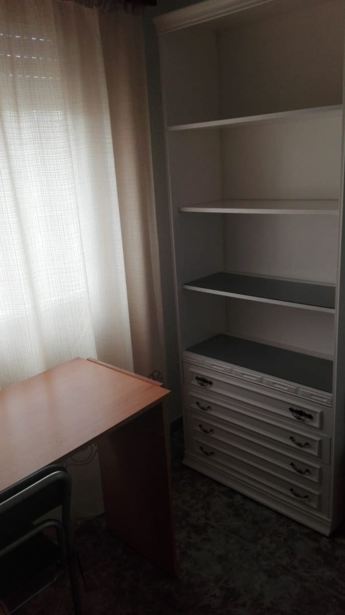 4 sypialnia Mieszkanie do wynajęcia w Miasto Malaga - 1 800 € (Ref: 9847807)
