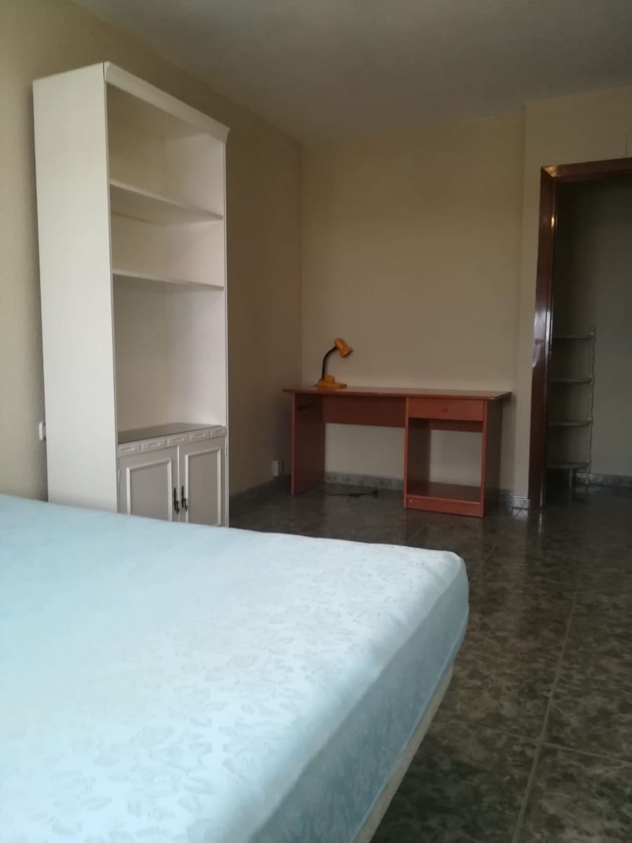 4 sypialnia Mieszkanie do wynajęcia w Miasto Malaga - 1 800 € (Ref: 9847807)