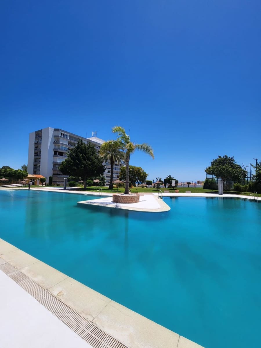 Monolocale da affittare in Torremolinos con piscina garage - 850 € (Rif: 9891303)