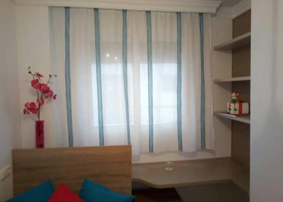 3 makuuhuone Asunto vuokrattavana paikassa Malaga kaupunki - 1 400 € (Ref: 9902118)