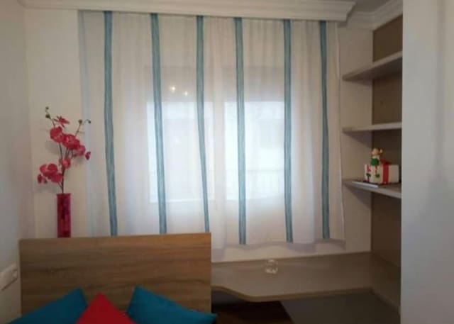 3 makuuhuone Asunto vuokrattavana paikassa La Trinidad, Málaga kaupunki - 1 400 € (Ref: 9902118)