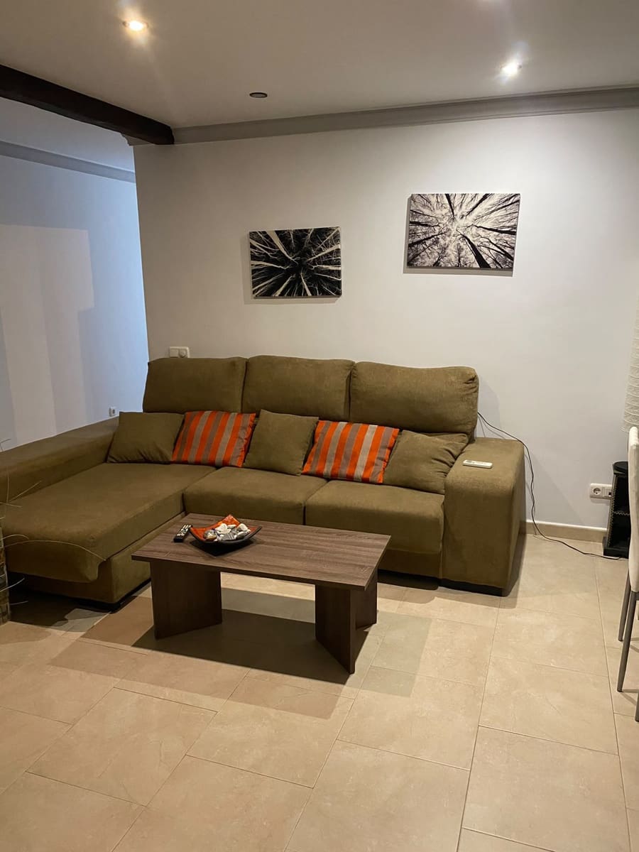3 makuuhuone Asunto vuokrattavana paikassa Malaga kaupunki - 1 400 € (Ref: 9902118)
