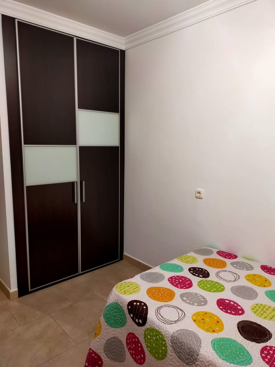 3 makuuhuone Asunto vuokrattavana paikassa Malaga kaupunki - 1 400 € (Ref: 9902118)