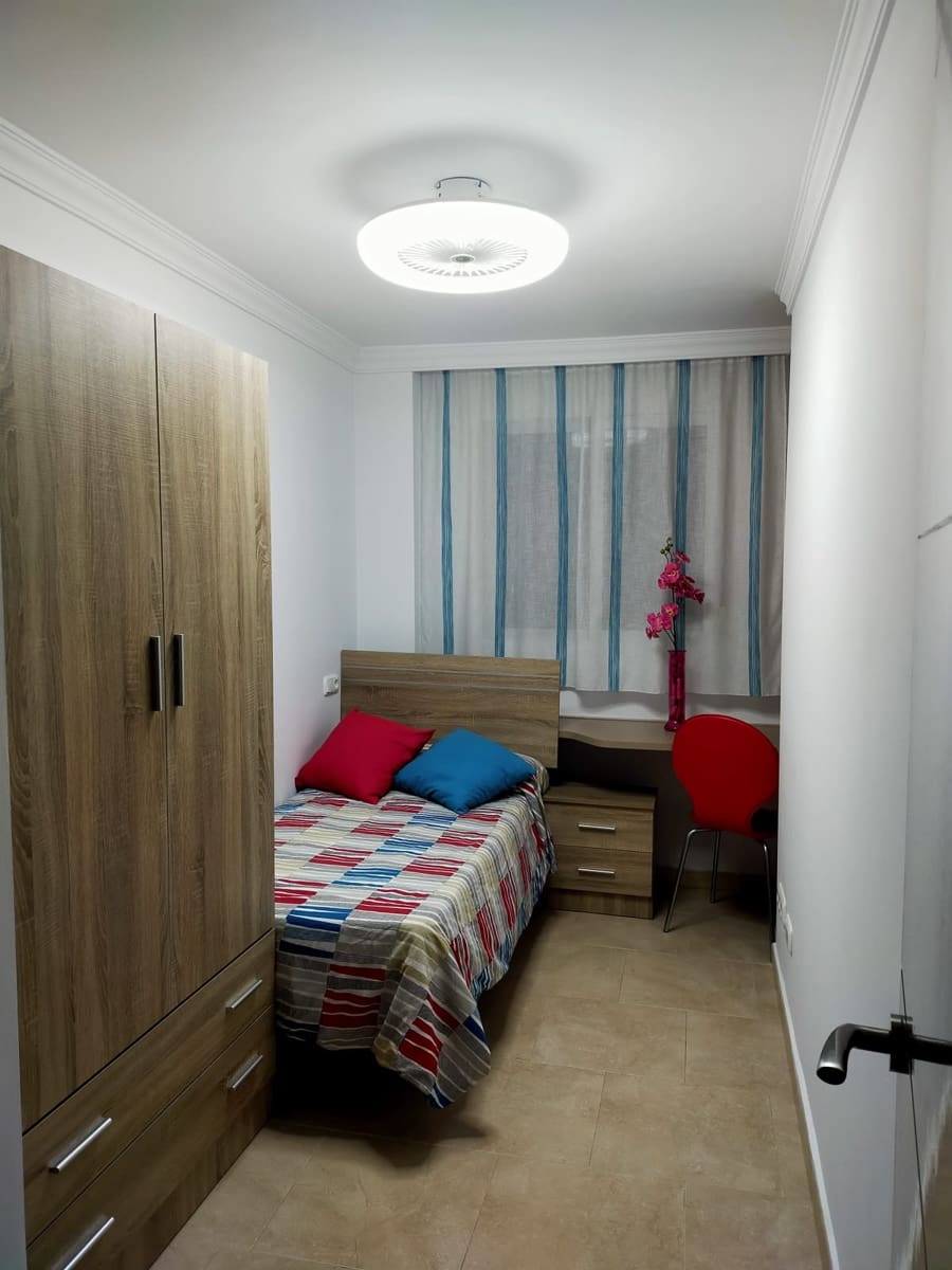 3 makuuhuone Asunto vuokrattavana paikassa Malaga kaupunki - 1 400 € (Ref: 9902118)