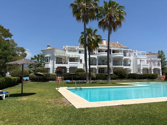 4 sypialnia Dom szeregowy do wynajęcia w Nueva Atalaya, Estepona z basenem garażem - 4 000 € (Ref: 9902685)