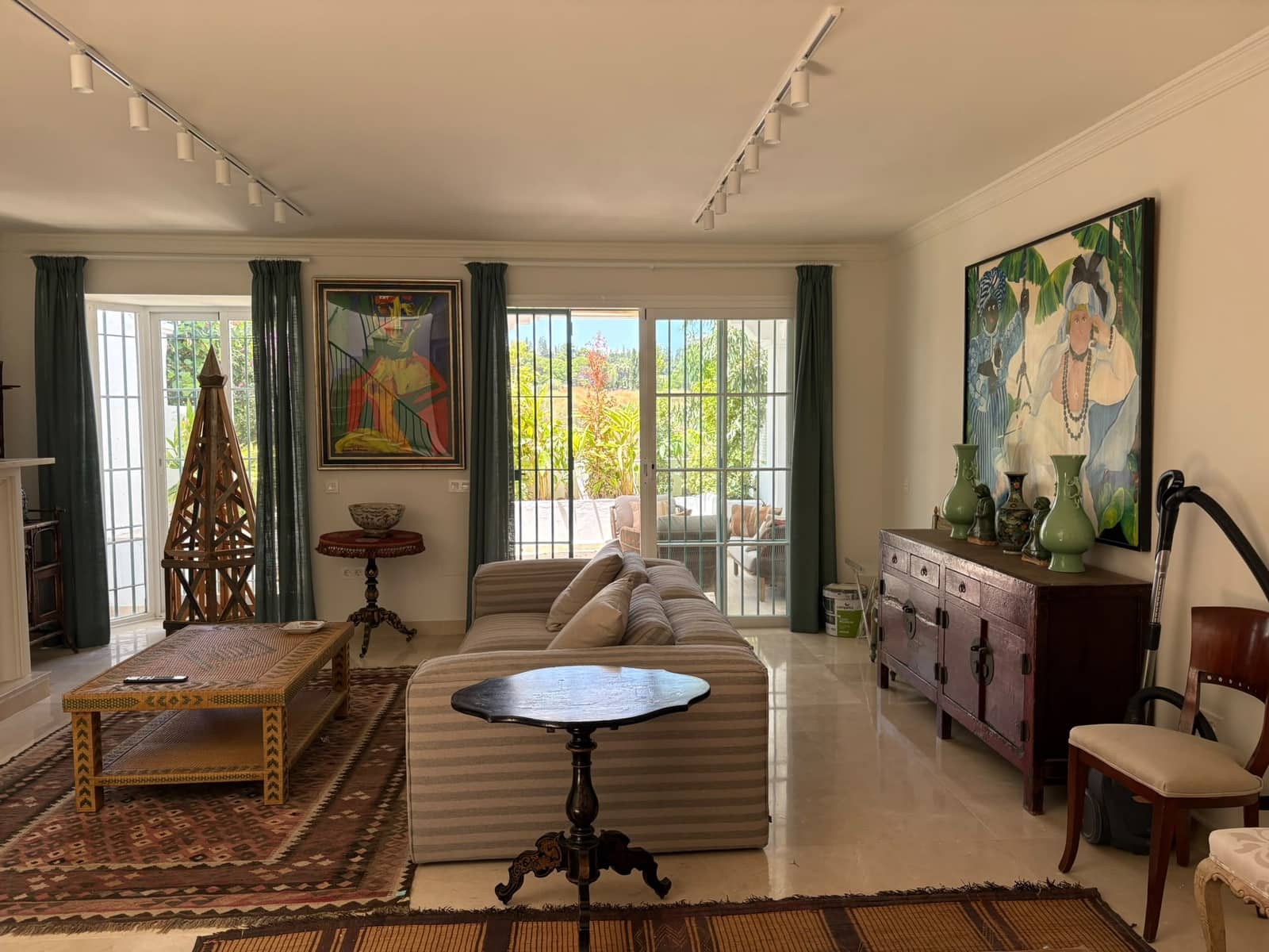4 sypialnia Dom szeregowy do wynajęcia w Estepona z basenem garażem - 4 000 € (Ref: 9902685)