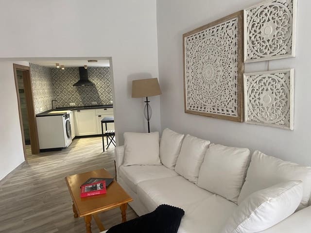 1 slaapkamer Appartement te huur in Colmenar - € 650 (Ref: 9914968)