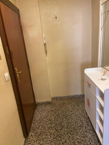3 bedroom Flat for rent in Carretera de Cadiz, Málaga city - € 950 (Ref: 9946565)