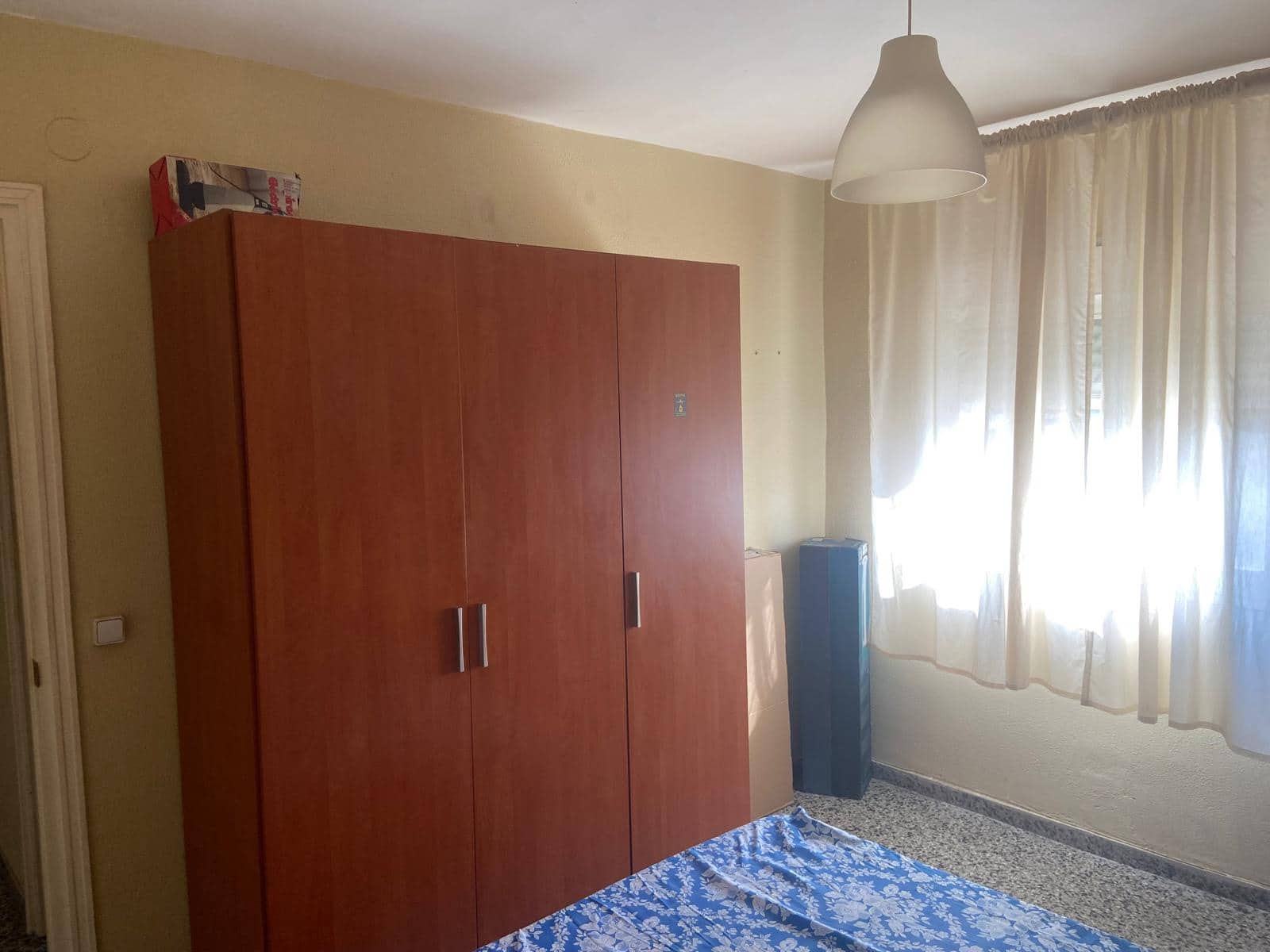 3 bedroom Flat for rent in Malaga city - € 950 (Ref: 9946565)
