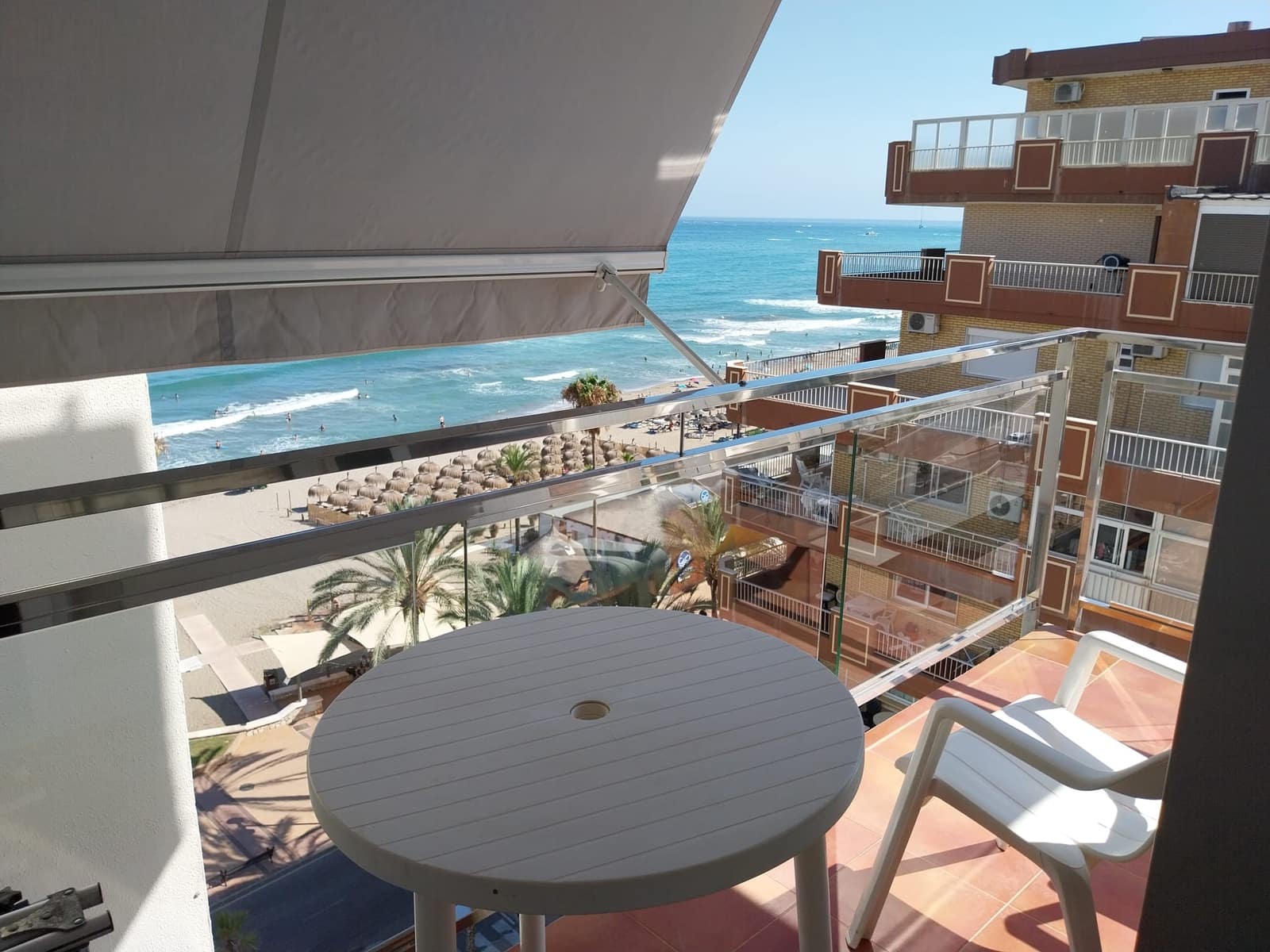 2 makuuhuone Asunto vuokrattavana paikassa Fuengirola mukana uima-altaan 
autotalli - 1 120 € (Ref: 9955523)
