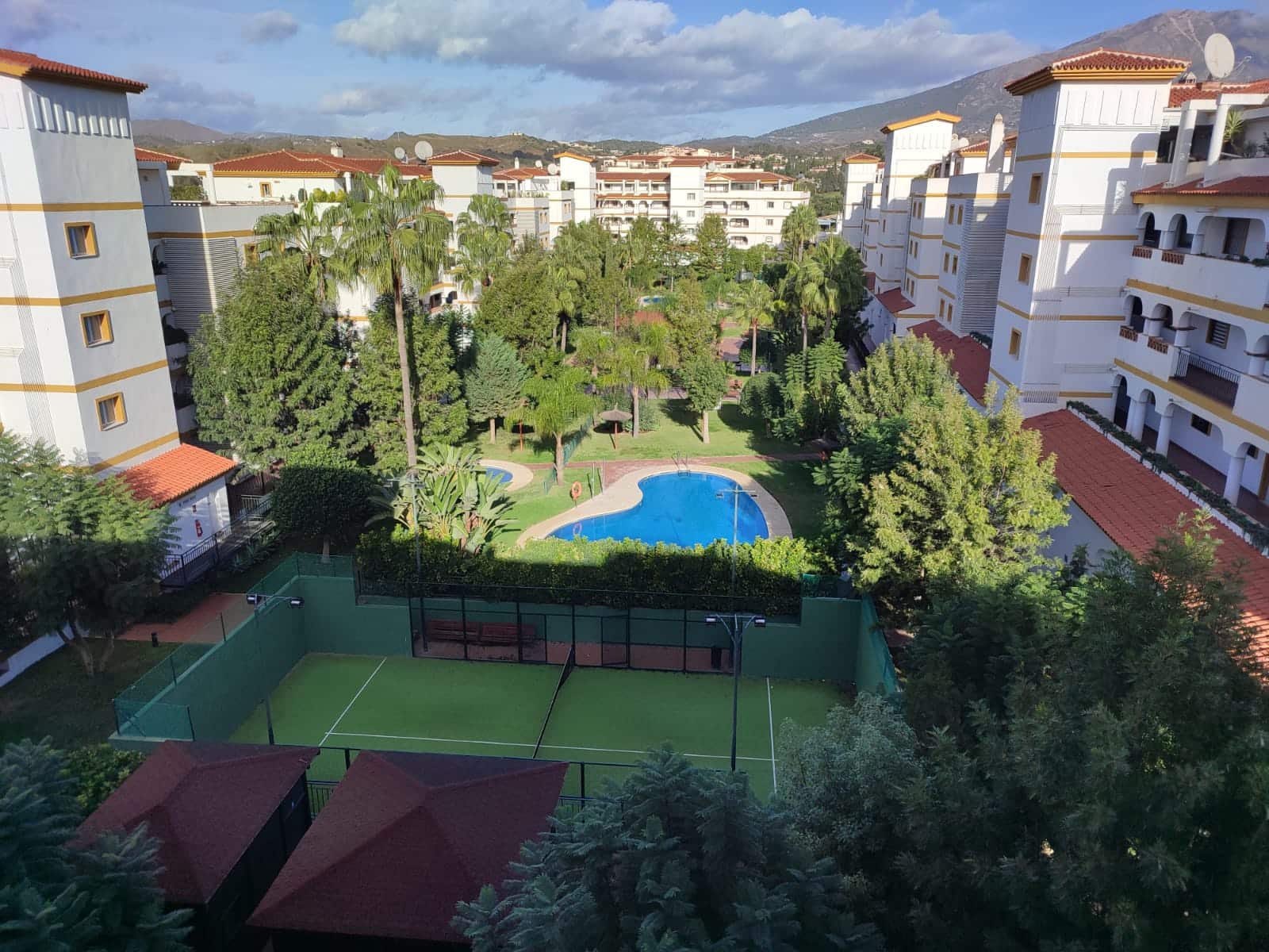 3 soveværelse Penthouse til leje i Mijas med swimmingpool garage - € 1.950 (Ref: 9956280)