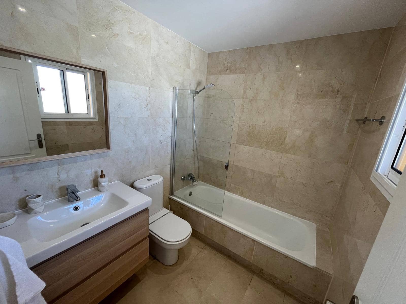 3 soveværelse Penthouse til leje i Mijas med swimmingpool garage - € 1.950 (Ref: 9956280)