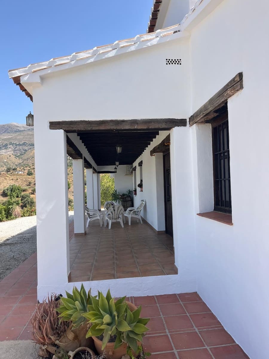 Teren niezagospodarowany do wynajęcia w Sedella - 1 300 € (Ref: 9965598)