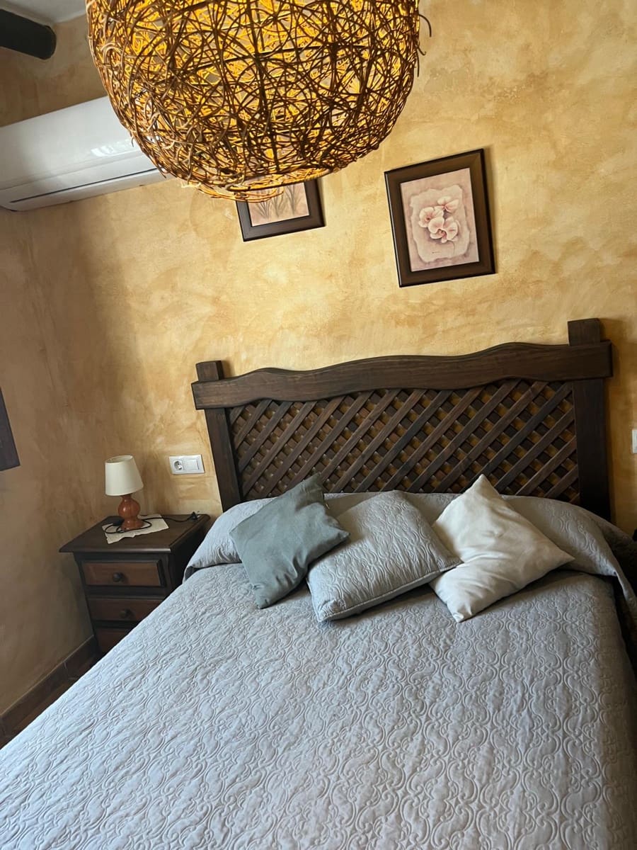 Teren niezagospodarowany do wynajęcia w Sedella - 1 300 € (Ref: 9965598)