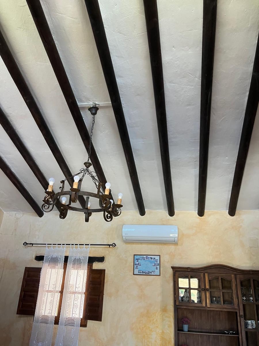 Teren niezagospodarowany do wynajęcia w Sedella - 1 300 € (Ref: 9965598)