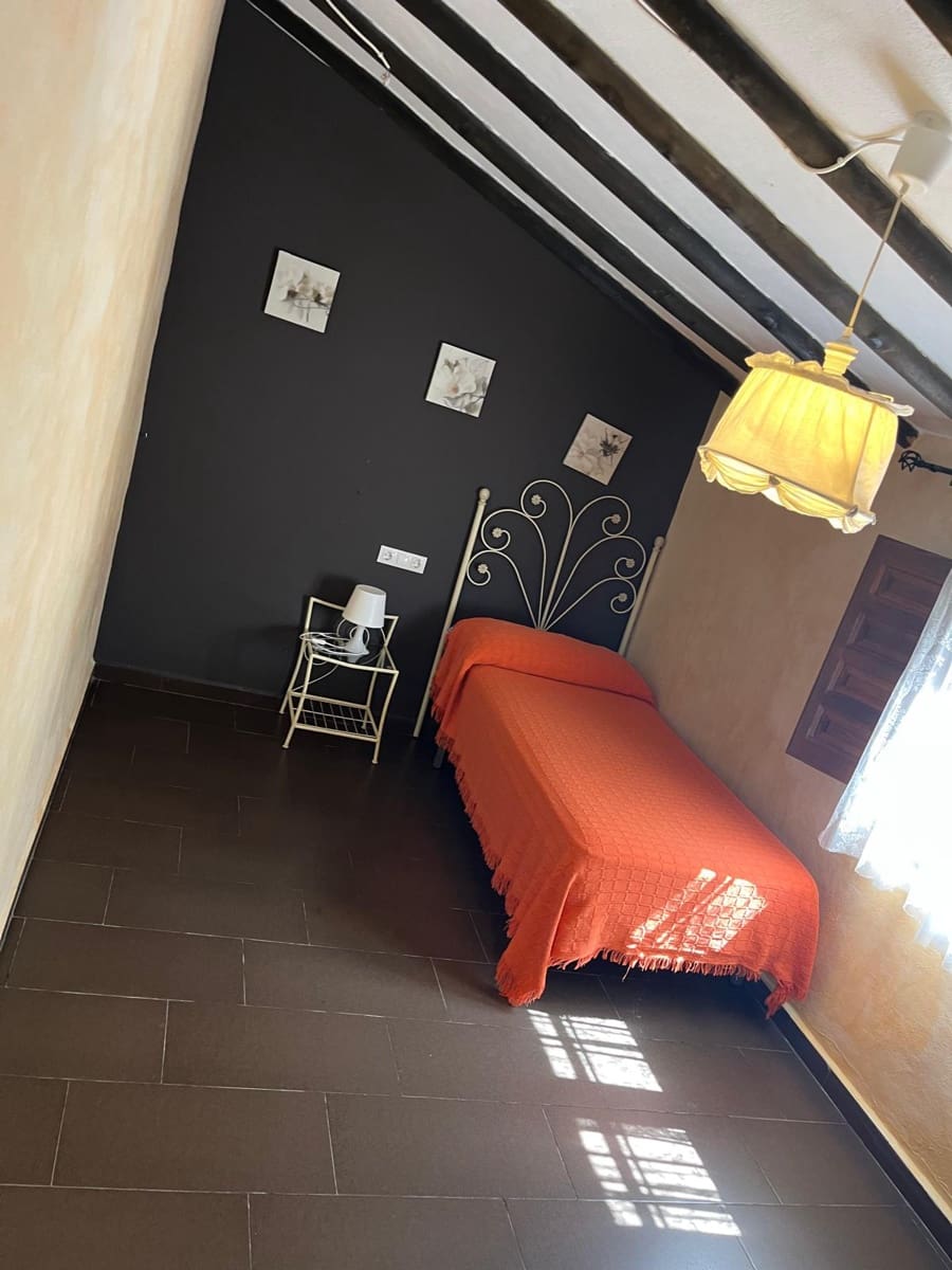 Teren niezagospodarowany do wynajęcia w Sedella - 1 300 € (Ref: 9965598)