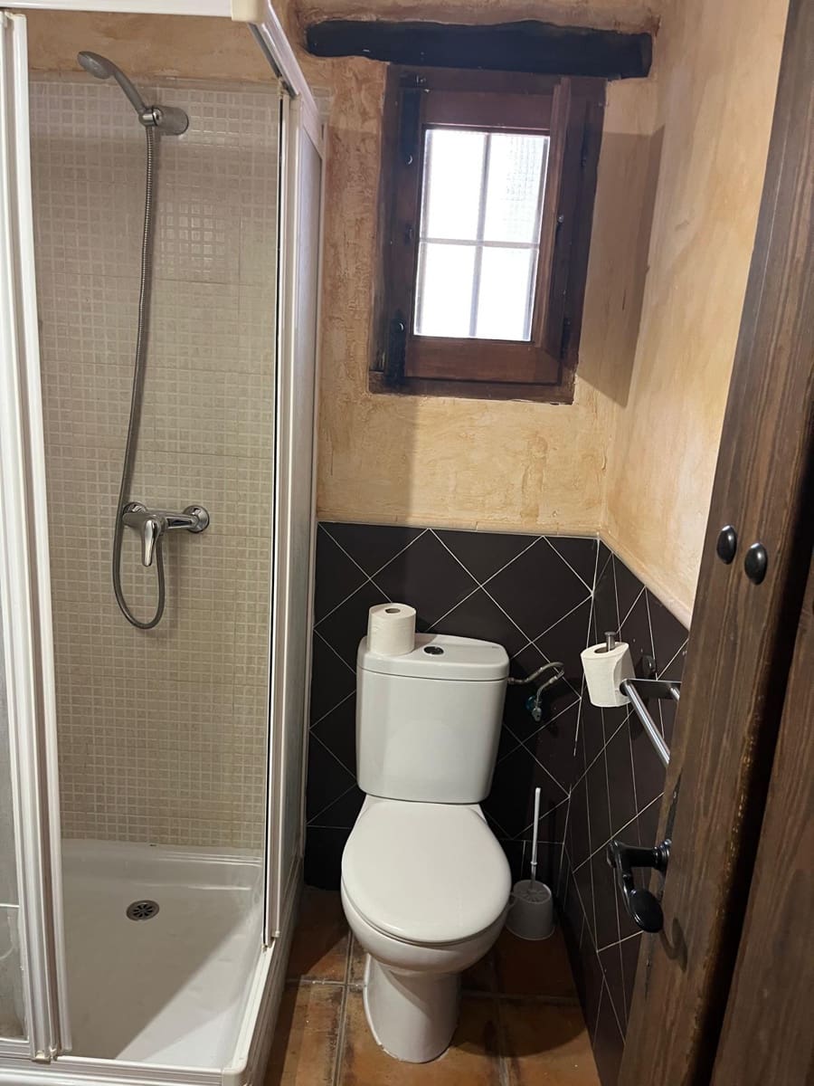 Teren niezagospodarowany do wynajęcia w Sedella - 1 300 € (Ref: 9965598)