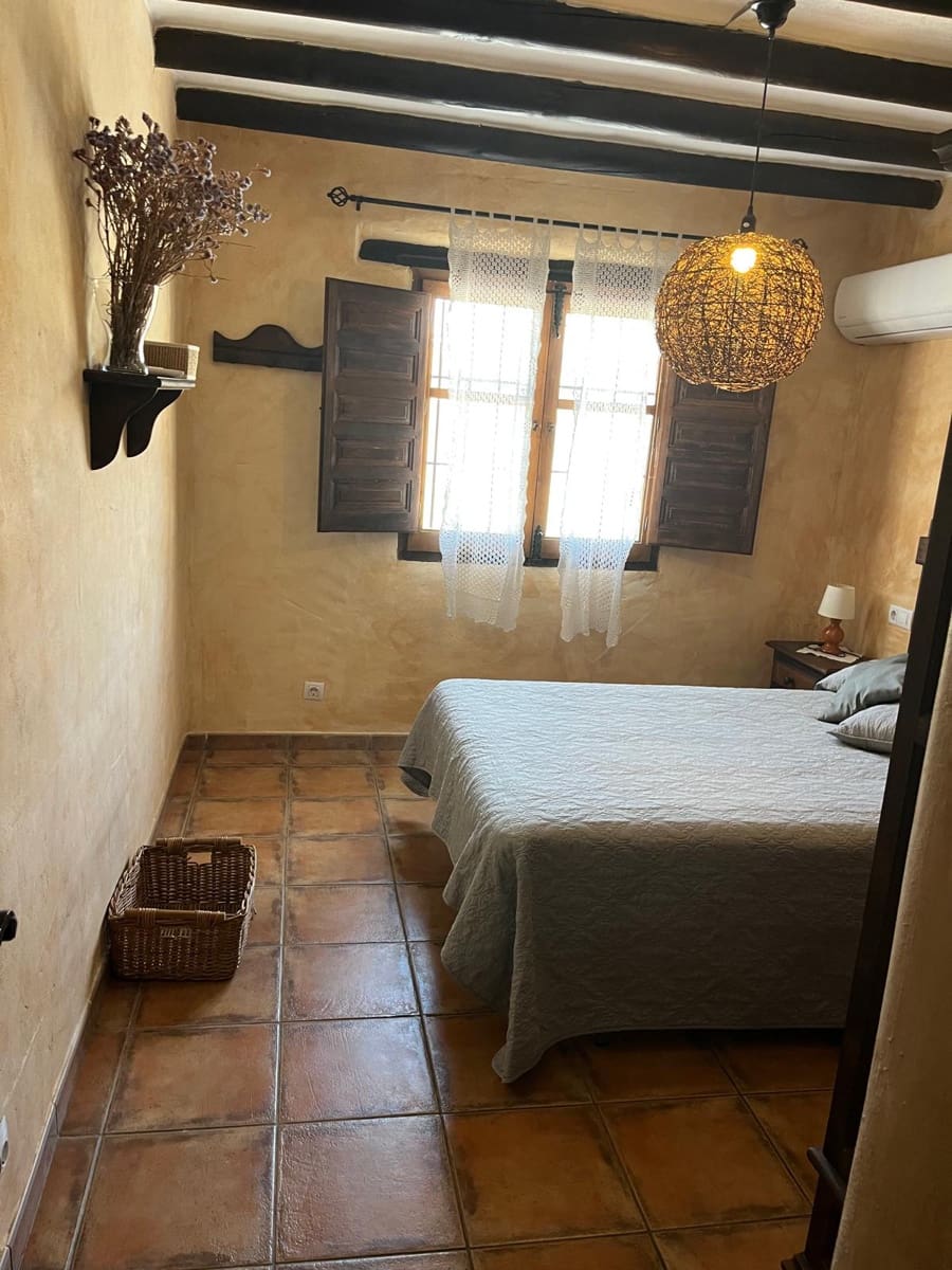 Teren niezagospodarowany do wynajęcia w Sedella - 1 300 € (Ref: 9965598)
