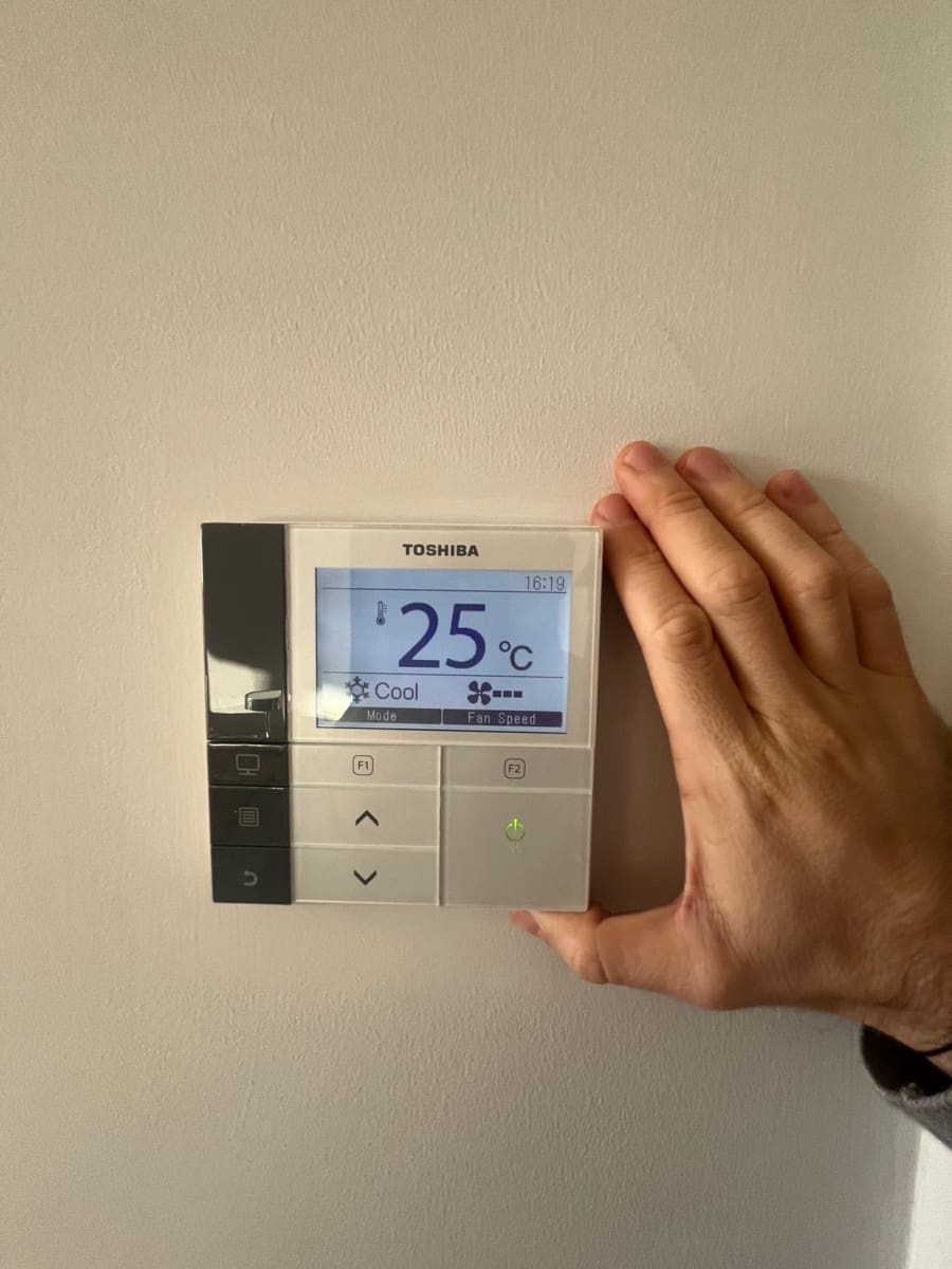 2 Zimmer Wohnung zu vermieten in Benalmadena mit Pool Garage - 1.500 € (Ref: 9968842)