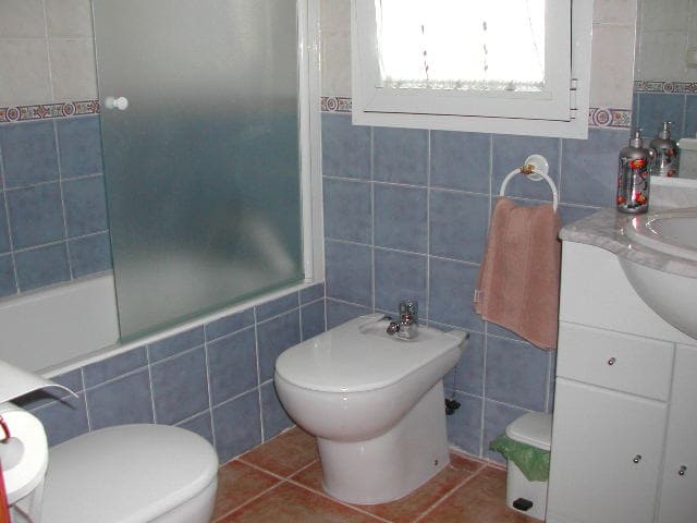 3 slaapkamer Villa te huur in Calahonda met zwembad garage - € 1.895 (Ref: 9968876)