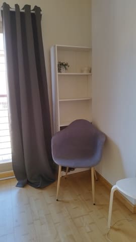 1 soverom Leilighet til leie i El Molinillo, Málaga by med svømmebasseng garasje - € 1 500 (Ref: 9975885)