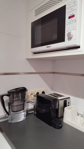 1 soverom Leilighet til leie i El Molinillo, Málaga by med svømmebasseng garasje - € 1 500 (Ref: 9975885)