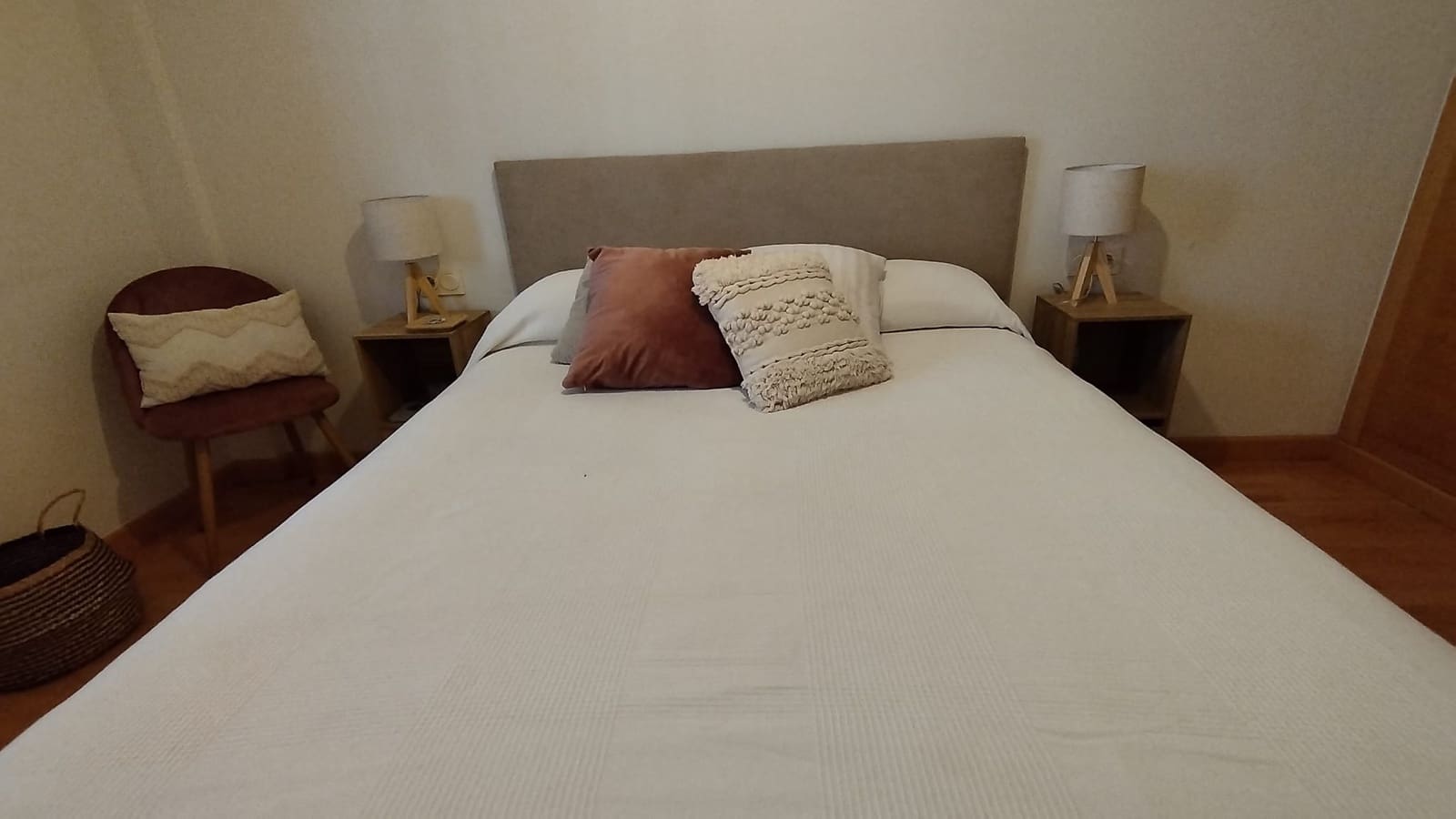 1 soverom Leilighet til leie i Malaga by med svømmebasseng garasje - € 1 500 (Ref: 9975885)