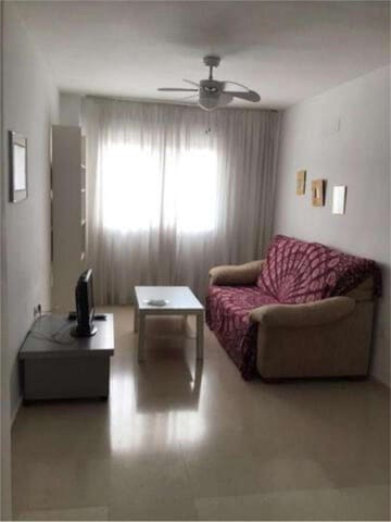 2 quarto Apartamento para arrendar em Cristo de la Epidemia, Málaga cidade - 1 300 € (Ref: 9986152)