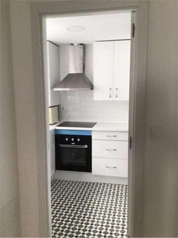 2 quarto Apartamento para arrendar em Cristo de la Epidemia, Málaga cidade - 1 300 € (Ref: 9986152)