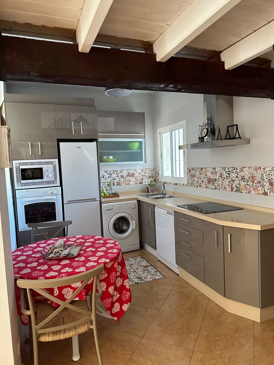 2 camera da letto Villetta a Schiera da affittare in Marbella - 1.200 € (Rif: 9986170)
